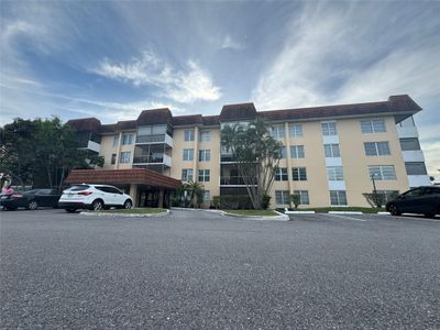 112 - 4152 Inverrary Dr, Condo with 2 bedrooms, 2 bathrooms and null parking in Lauderhill FL | Image 2