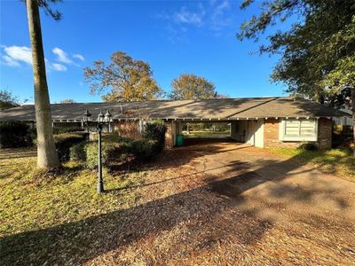 614 Pine Circle, House other with 5 bedrooms, 2 bathrooms and null parking in Seabrook TX | Image 1