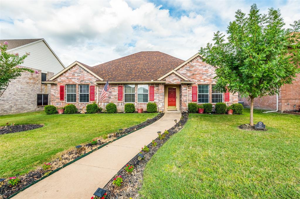 Harvest Glen Dr, Cedar Hill, TX 75104