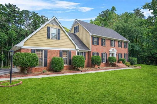 385 Dix Lee On Dr, Fayetteville, GA, 30214-3011 | Card Image