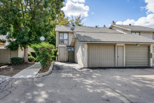 120-4747 N Woodrow Ave, Fresno, CA, 93726-1717 | Card Image