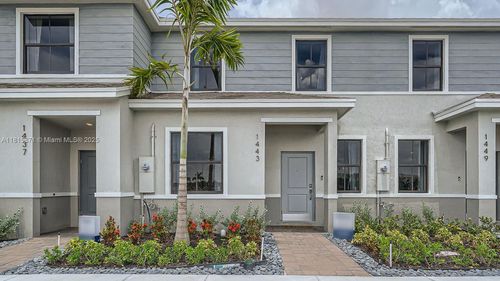 1455 Ne 3rd Ave, Florida City, FL, 33034-3429 | Card Image