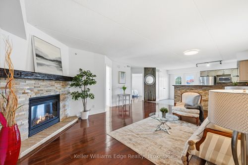 315-1480 Bishops Gate, Oakville, ON, L6M4N4 | Card Image