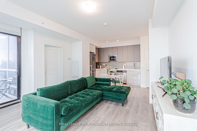 1703 - 2916 Highway 7, Condo with 2 bedrooms, 2 bathrooms and 1 parking in Vaughan ON | Image 11
