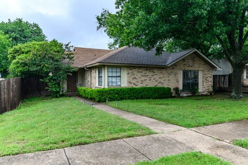 434 Pogue St, Cedar Hill, TX, 75104-9060 | Card Image