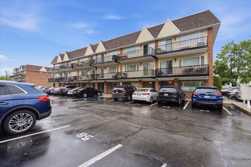 37-108 Atlantic, Hempstead, NY, 11563 | Card Image
