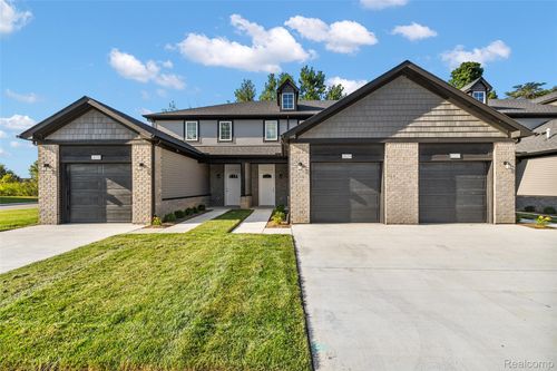 51428 Marlin Dr, New Baltimore, MI, 48051-2358 | Card Image