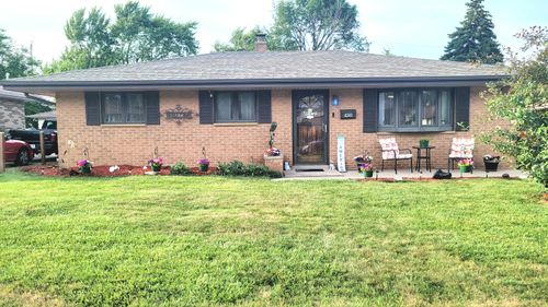 1418 W Klein Ave, Milwaukee, WI, 53221-4307 | Card Image