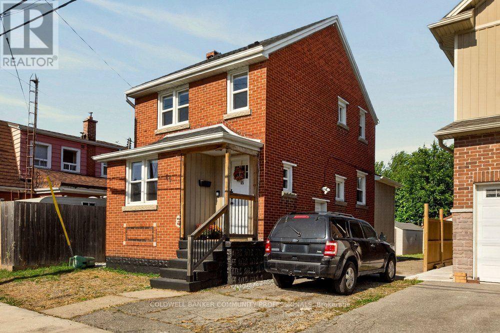 65 Edinburgh Ave, For Sale in Hamilton - eXp Realty