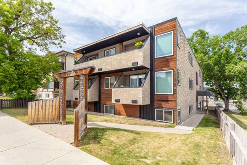 1-2002 11 Avenue Sw, Calgary, AB, T3C0P1 | Card Image