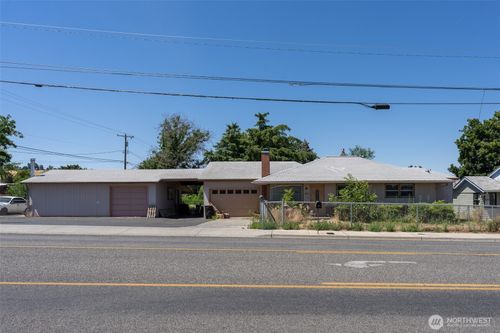 724 15th St, Clarkston, WA, 99403-2326 | Card Image