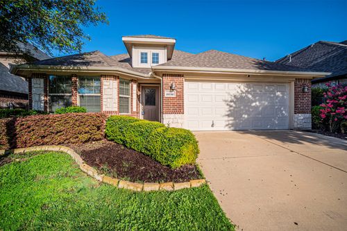 8036 Branch Hollow Trl, Fort Worth, TX, 76123-5002 | Card Image