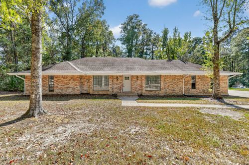 2500 Tearose Ln, Moss Point, MS, 39562-8320 | Card Image