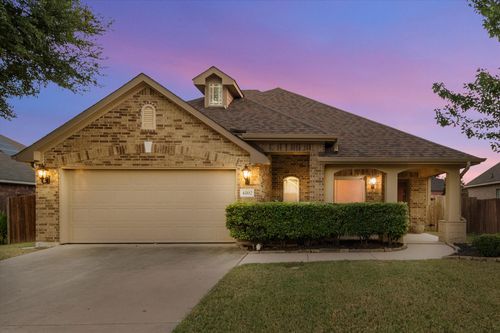 4802 Oakview Dr, Mansfield, TX, 76063-8107 | Card Image