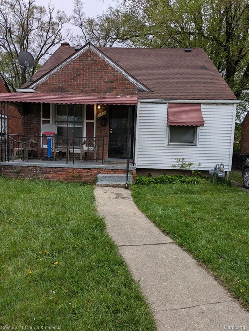 18699 Forrer St, Detroit, MI, 48235-2912 | Card Image