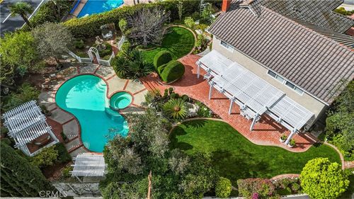 980 S Rutgers Cir, Anaheim, CA, 92807-5115 | Card Image