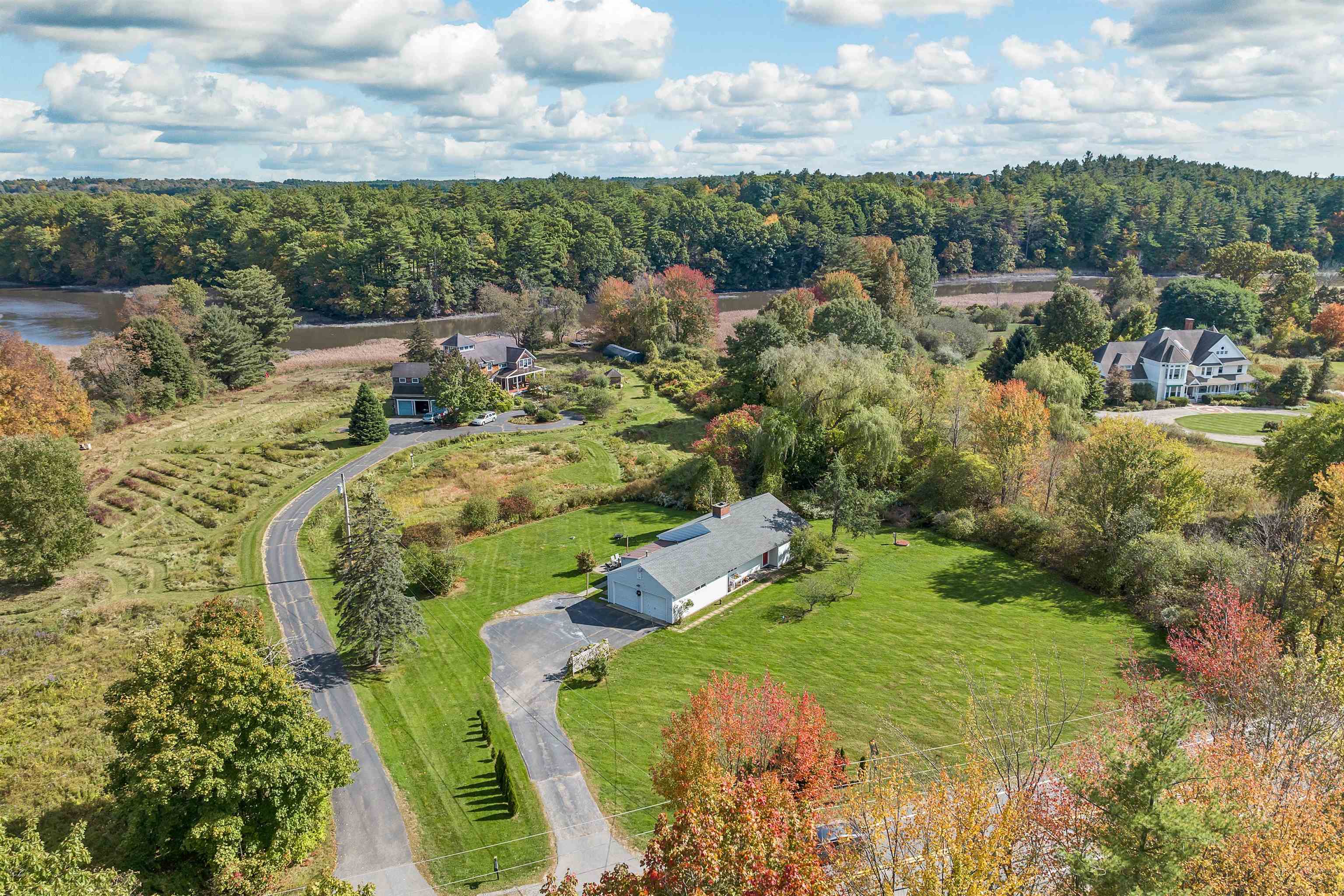 Newfields Rd, Exeter, NH 03833