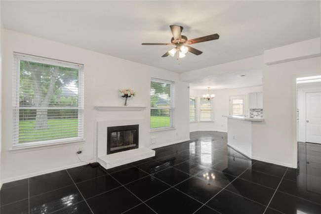 1826 Taylor Creek Dr, House other with 4 bedrooms, 3 bathrooms and 2 parking in Fresno TX | Image 16