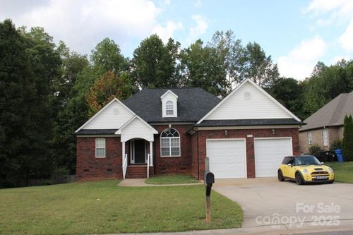 301 River Birch Cir, Mooresville, NC, 28115-5764 | Card Image