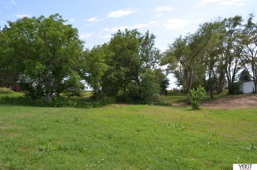 1859 Lake Ridge Dr, Plattsmouth, NE, 68048-4325 | Card Image