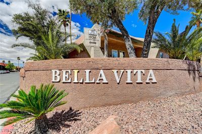 408 - 5332 River Glen Drive, Condo with 2 bedrooms, 1 bathrooms and null parking in Las Vegas NV | Image 1