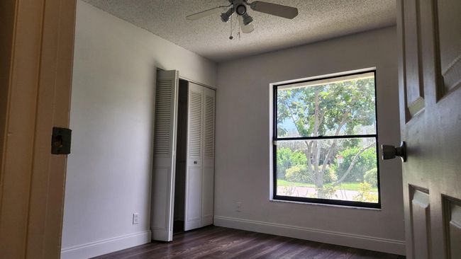 164 Meadows Dr, Home with 3 bedrooms, 2 bathrooms and null parking in Boynton Beach FL | Image 11