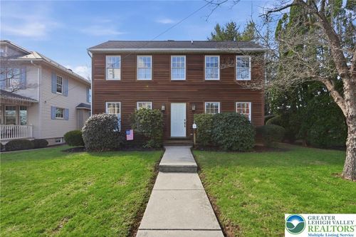 59 W High St, Nazareth, PA, 18064-1413 | Card Image