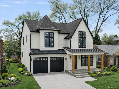 2694 Dorchester Rd, Birmingham, MI, 48009-5989 | Card Image