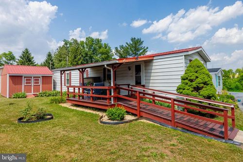4 Hemlock Acres Ct, MANHEIM, PA, 17545-8947 | Card Image