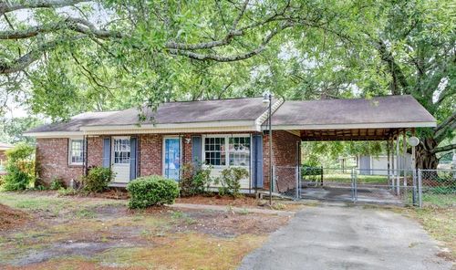 111 Linville Dr, Moore, SC, 29369-9317 | Card Image