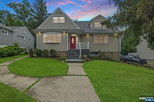 85 Mountain Ave, Cedar Grove, NJ, 07009-1006 | Card Image