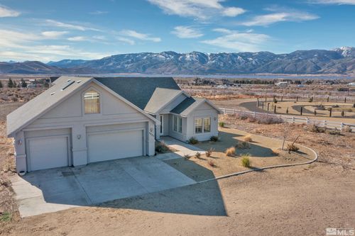 3020 Kauffmann Ct, Washoe Valley, NV, 89704 | Card Image