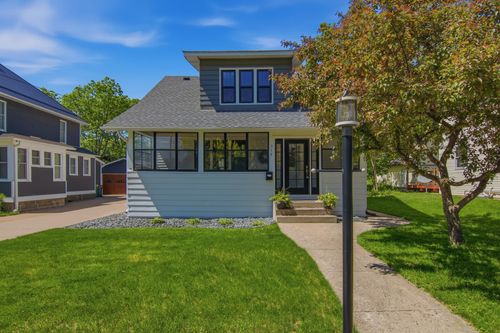 512 Jefferson St, Eau Claire, WI, 54701-3503 | Card Image