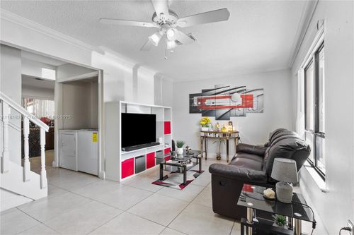 apt-2-8360 Nw 8th St, Miami, FL, 33126-3912 | Card Image
