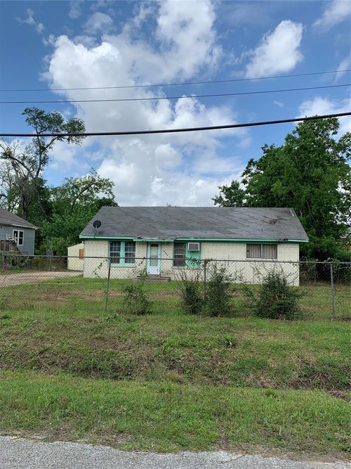 4307 Wayne St, Houston, TX, 77026-3827 | Card Image
