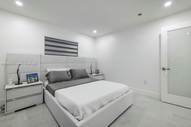 17975 Sw 232 Nd St, House other with 4 bedrooms, 4 bathrooms and null parking in Miami FL | Image 31