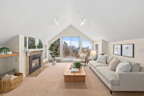 3274 W 1st Ave, Vancouver, BC, V6K1H5 | Card Image