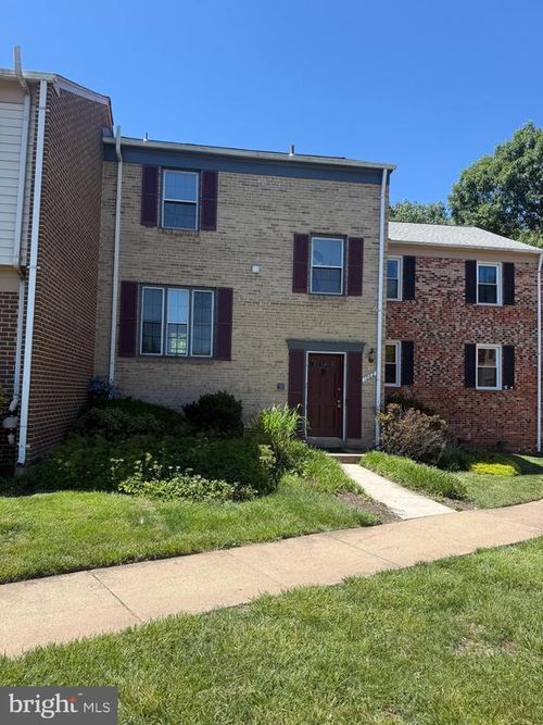 1062 Tottenham Ct, STERLING, VA, 20164-4820 | Card Image