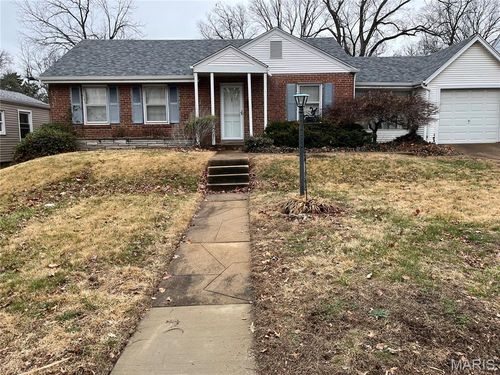 7072 Deerpath Dr, Saint Louis, MO, 63123-1649 | Card Image