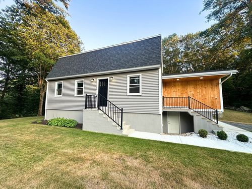 166 Forest St, Middleton, MA, 01949-1933 | Card Image