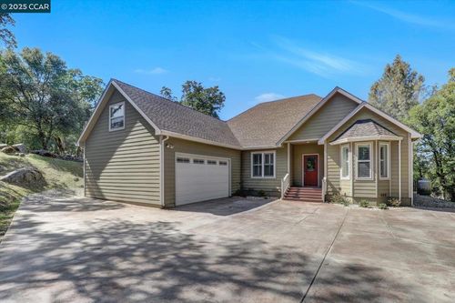 14058 Sun Forest Dr, Penn Valley, CA, 95946-9104 | Card Image