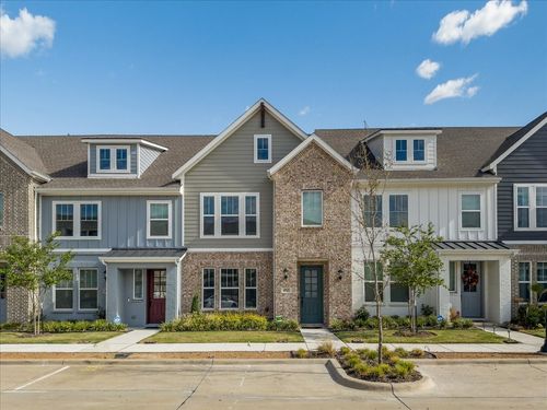 4512 Tripp St, North Richland Hills, TX, 76180-8033 | Card Image