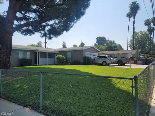 3561 Jefferson St, Riverside, CA, 92504-3519 | Card Image
