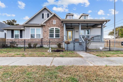 2519 46th St, Galveston, TX, 77551-5702 | Card Image