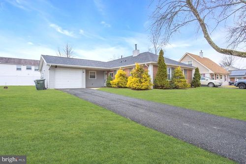 36 Peartree Ln, Willingboro, NJ, 08046-2710 | Card Image