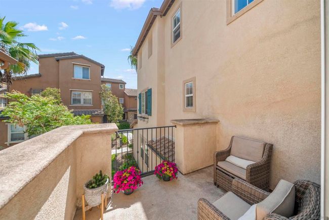 733 Anchor Cv, Townhouse with 2 bedrooms, 3 bathrooms and 2 parking in San Diego CA | Image 8
