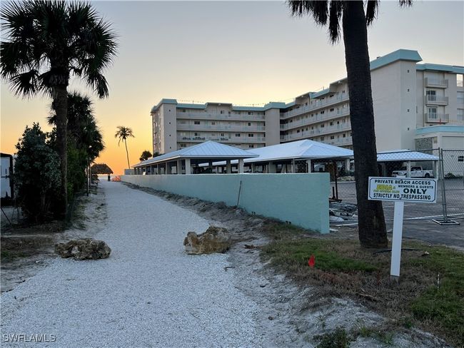 DEEDED BEACH ACCESS | Image 35