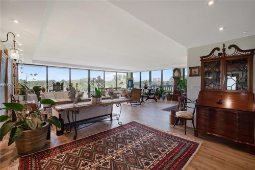 apt-4-700 Coral Way, Coral Gables, FL, 33134-4868 | Card Image