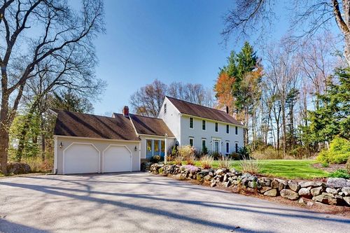 238 Marlboro Rd, Sudbury, MA, 01776-1352 | Card Image