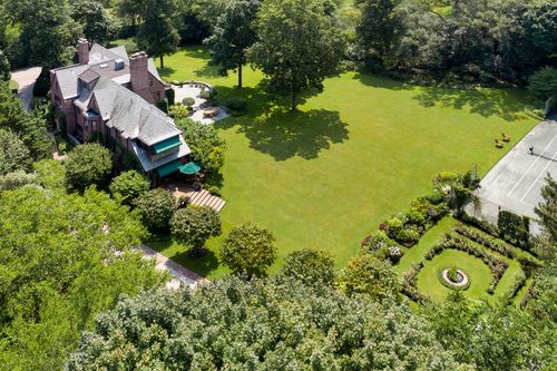 22 Indian Hill Rd, Winnetka, IL, 60093-3940 | Card Image
